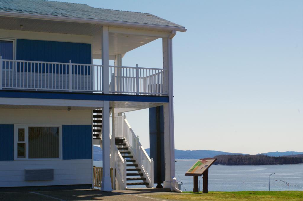 Hotel Plante Gaspe Exterior photo