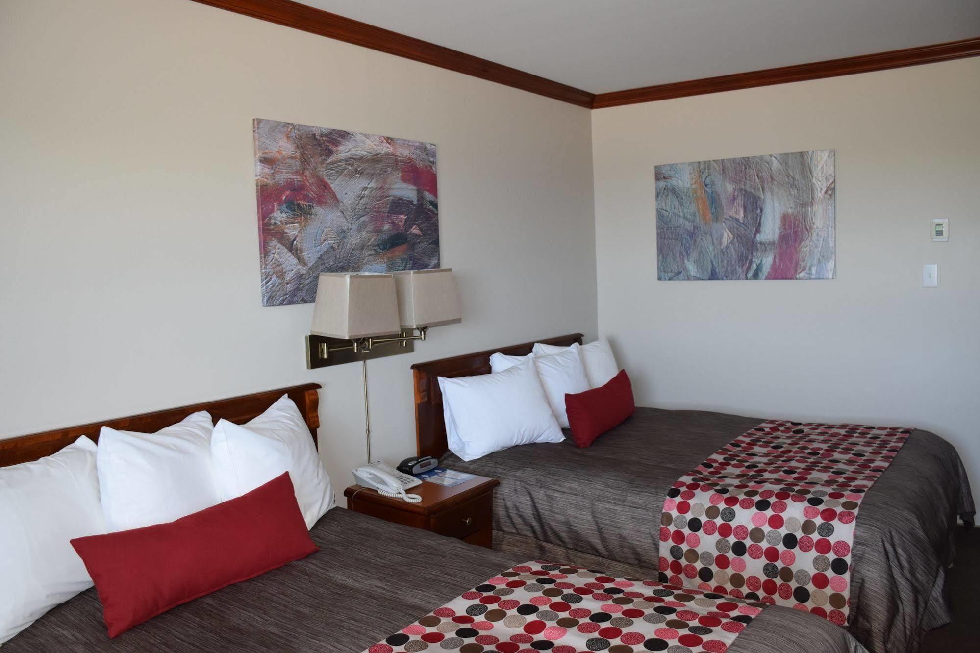 Hotel Plante Gaspe Exterior photo