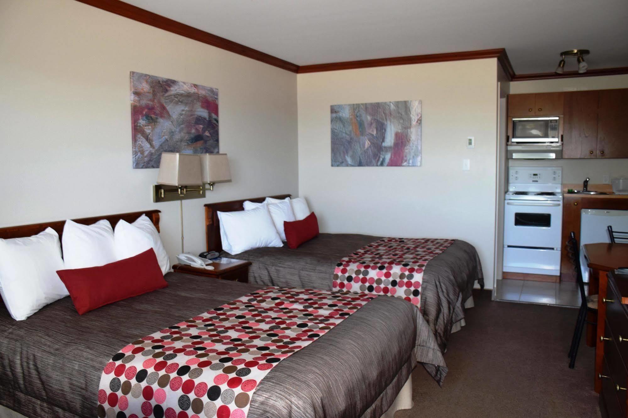 Hotel Plante Gaspe Exterior photo